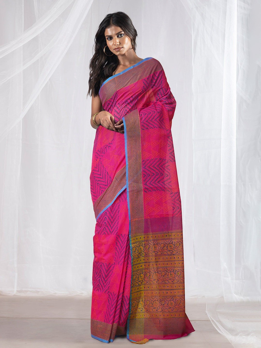 

Unnati Silks Ethnic Motifs Printed Pure Cotton Handloom Mangalagiri Saree, Pink