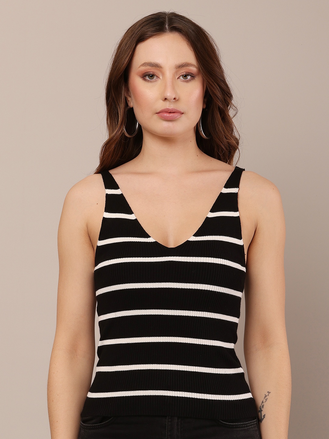 

NoBarr Women Horizontal Striped V-Neck Top, Black