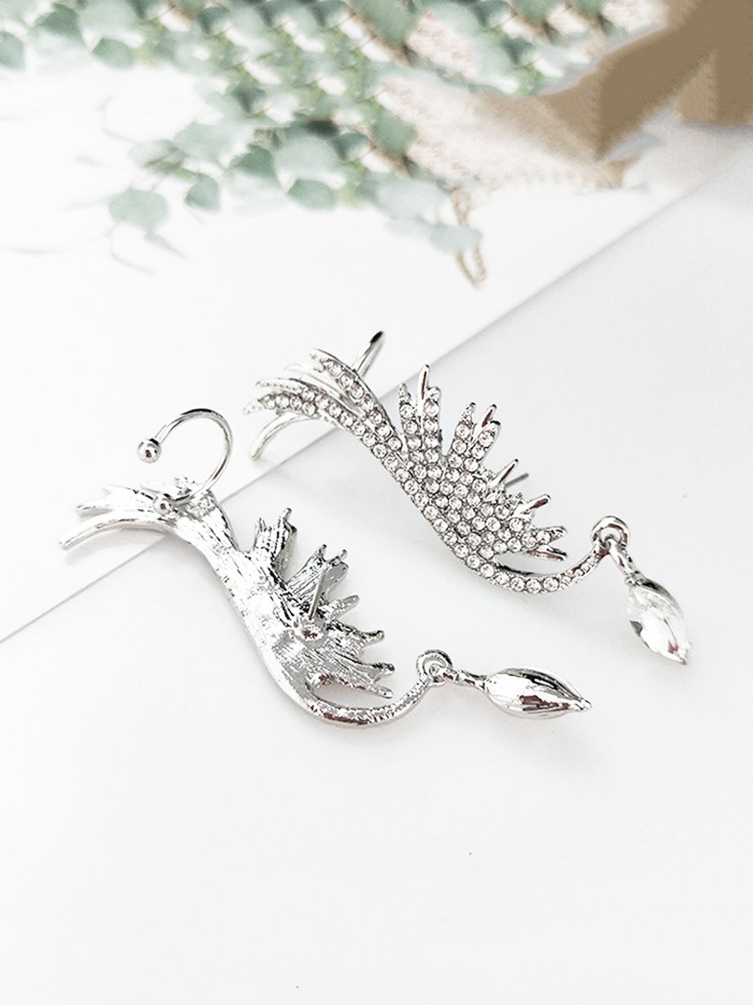 

FIMBUL Silver-Plated Rhinestone Studded Classic Ear Cuff Earrings