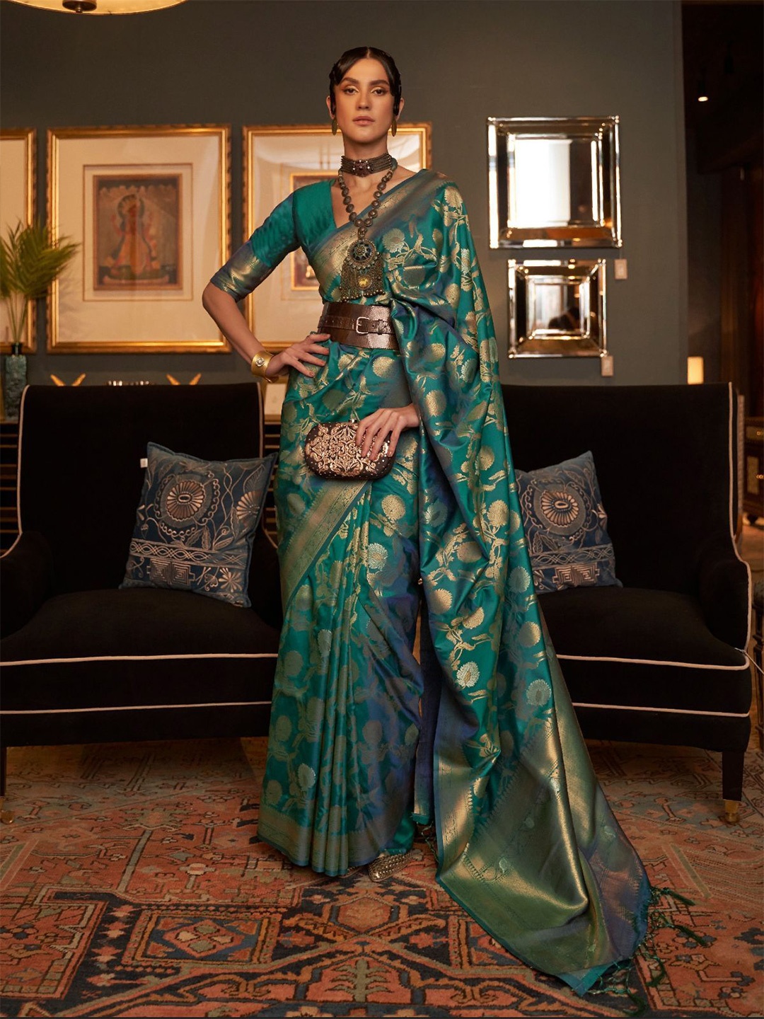 

ODETTE Woven Design Zari Saree, Green