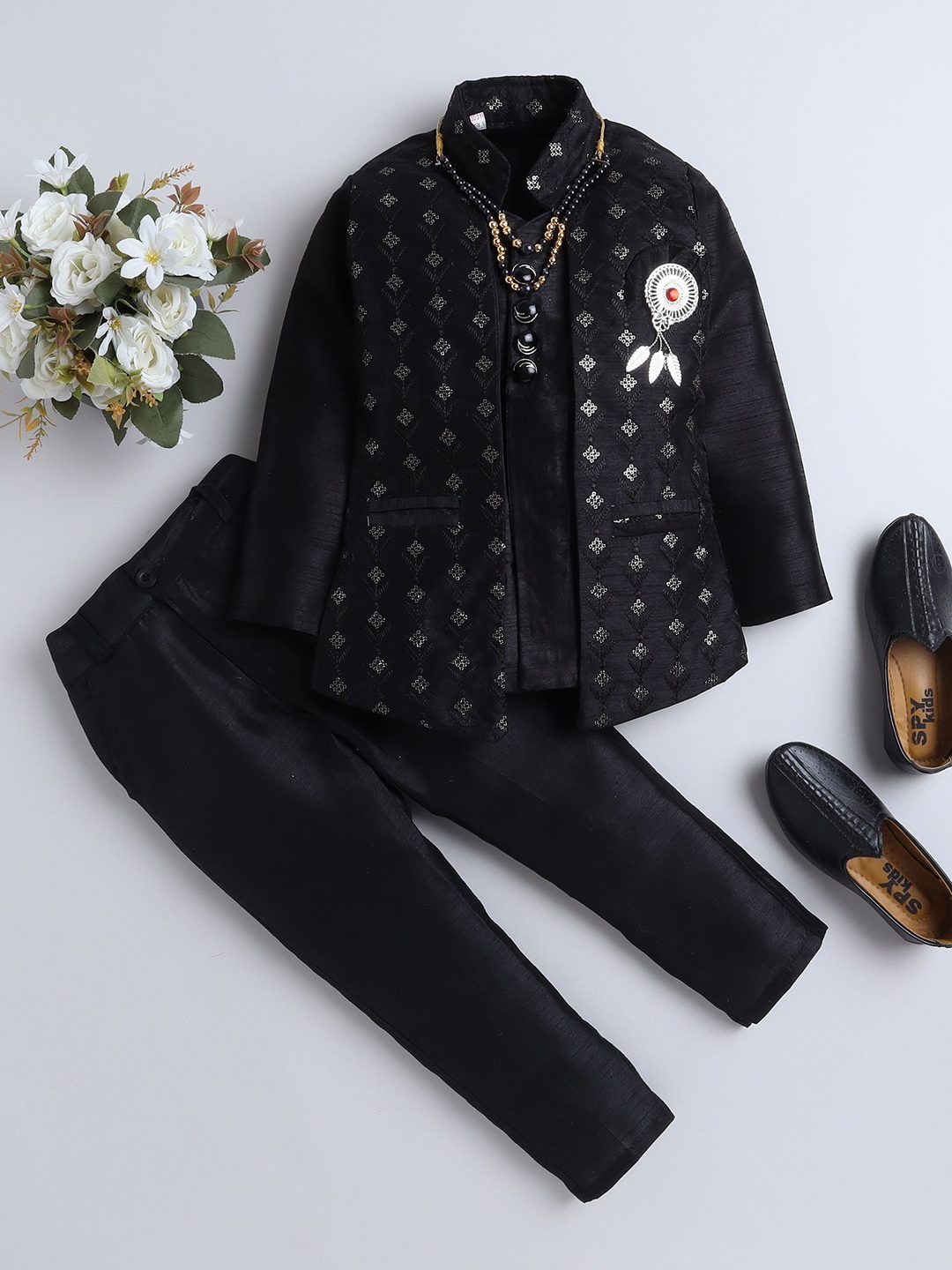 

BAESD Boys Embellished Sequinned Mandarin collar Bandhgala Blazer With Trouser, Black
