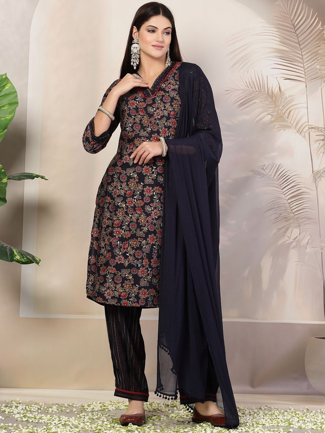 

Nayam By Lakshita Floral Printed Sequinned Chanderi Silk Kurta with Palazzos & Dupatta, Navy blue