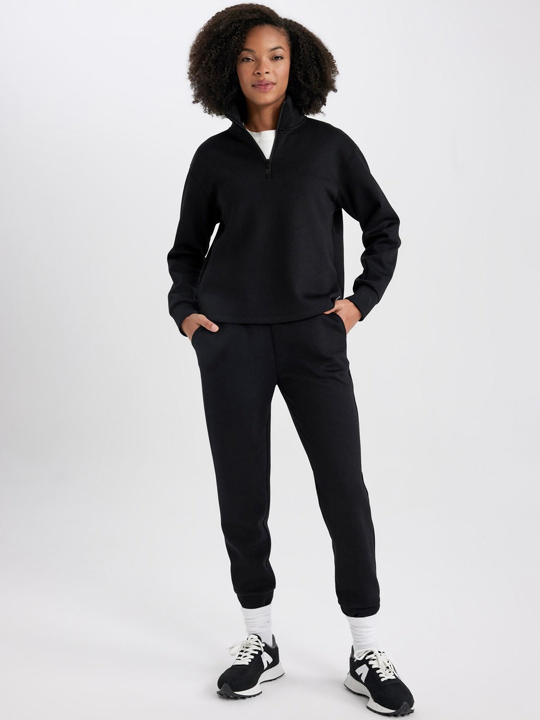 

DeFacto Women Joggers Mid-Rise Regular Fit Trousers, Black