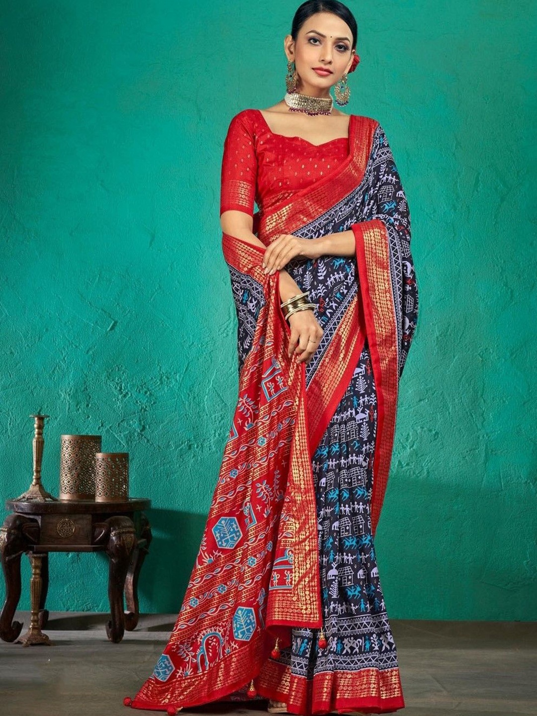 

DIVASTRI Designer Zari Saree, Navy blue