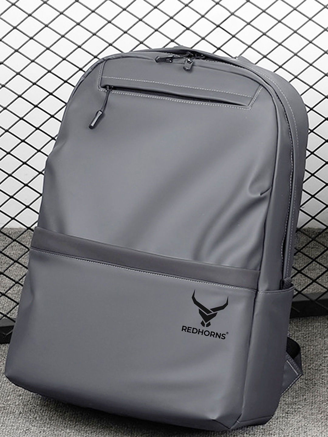 

REDHORNS Unisex Brand Logo Backpack, Grey