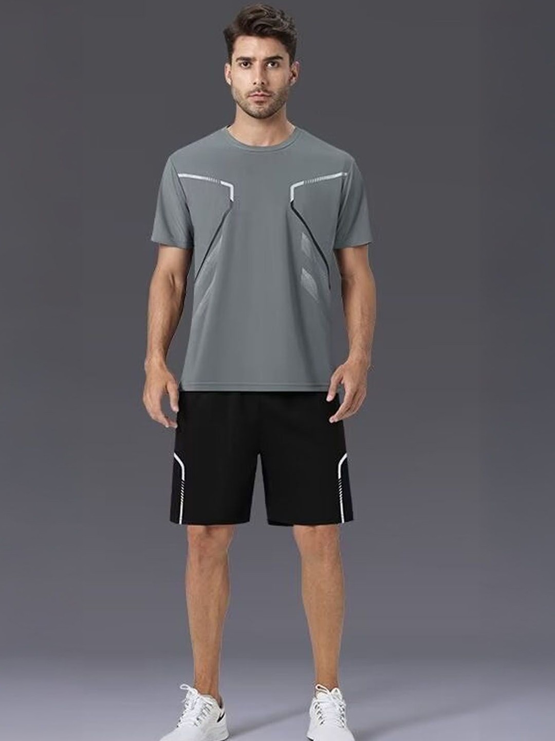 

StyleCast Grey Printed T-Shirt With Shorts