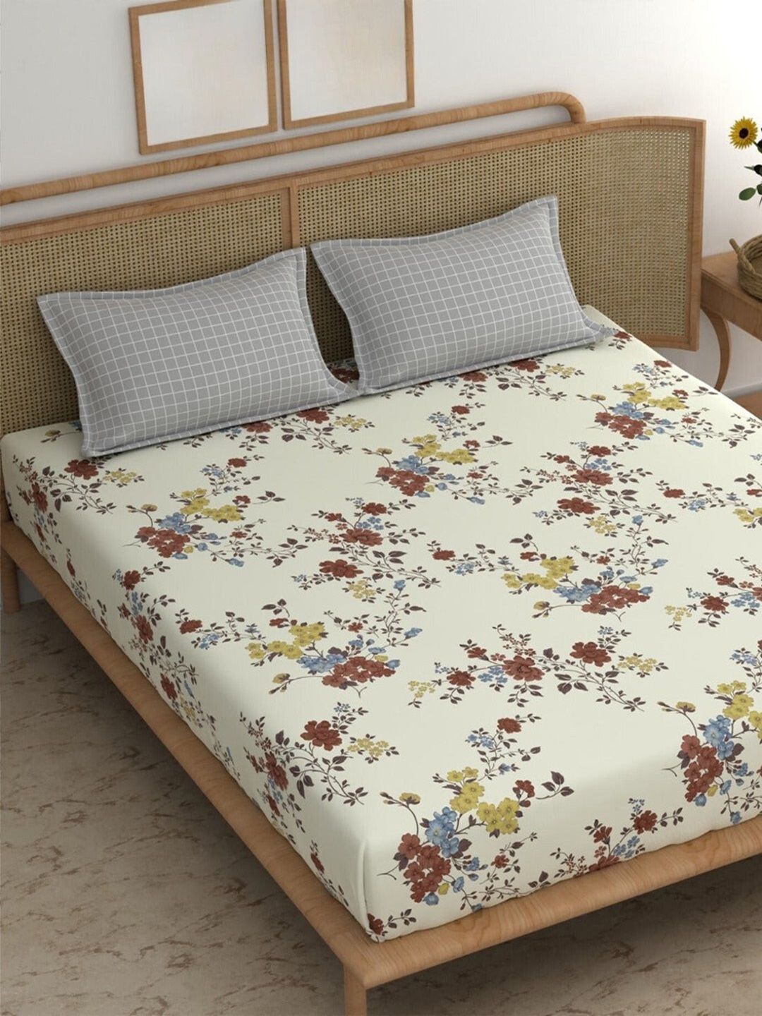 

Srijee Decors Cream-Coloured Printed 210 TC Fitted King Bedsheet with 2 Pillow Covers