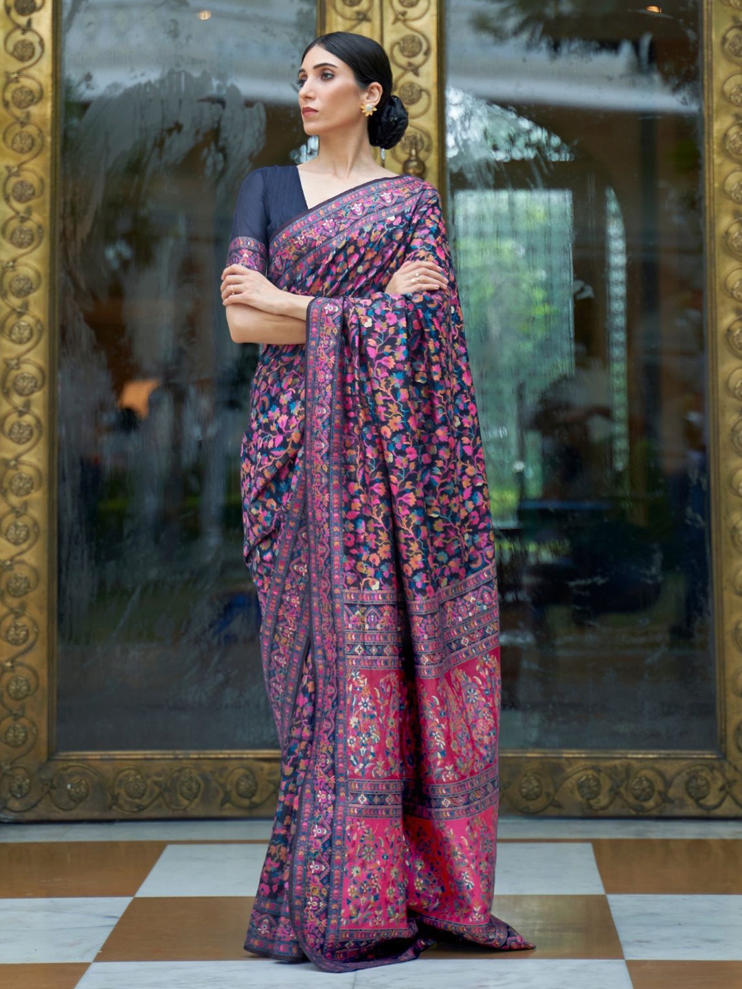 

ODETTE Floral Printed Zari Saree, Navy blue