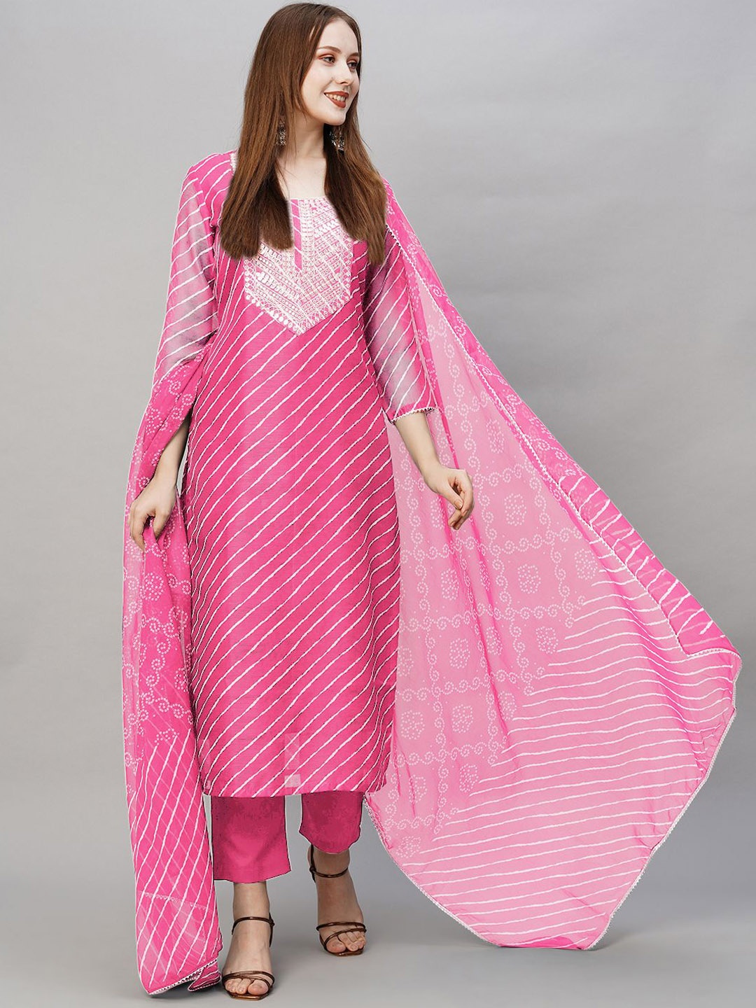 

GoSriKi Leheriya Printed Straight Sequinned Kurta with Trousers & Dupatta, Pink