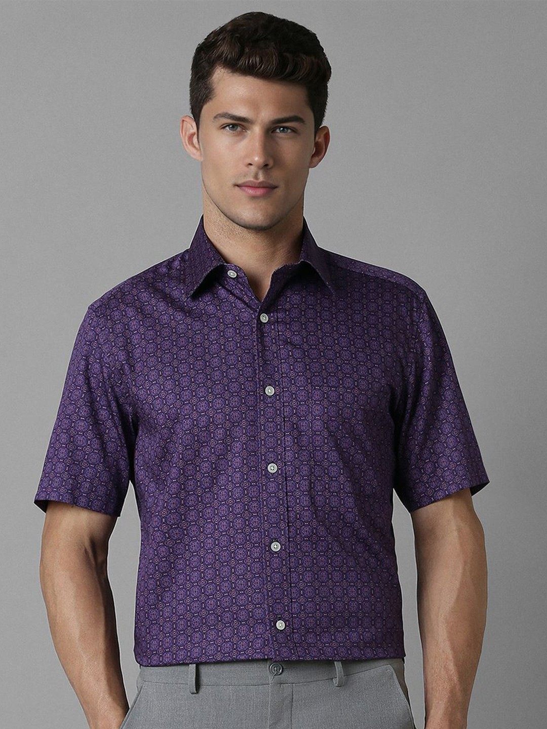 

Louis Philippe Men Classic Spread Collar Abstract Printed Cotton Formal Shirt, Purple