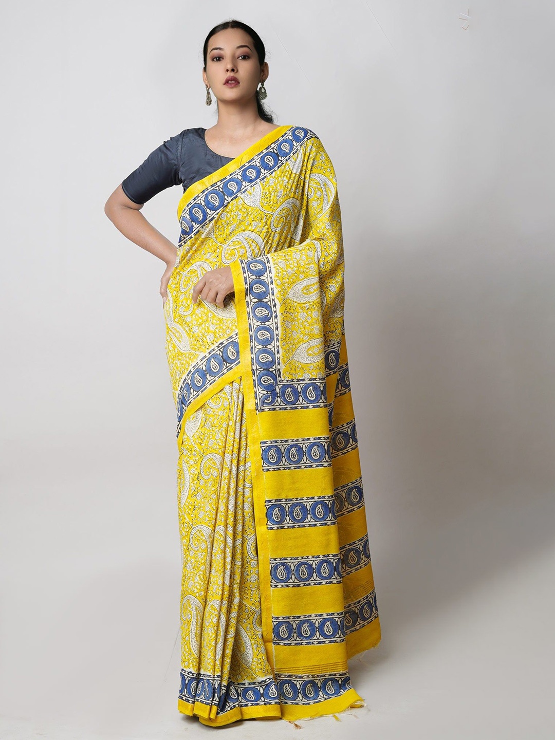 

Unnati Silks Floral Pure Cotton Handloom Bagru Saree, Yellow