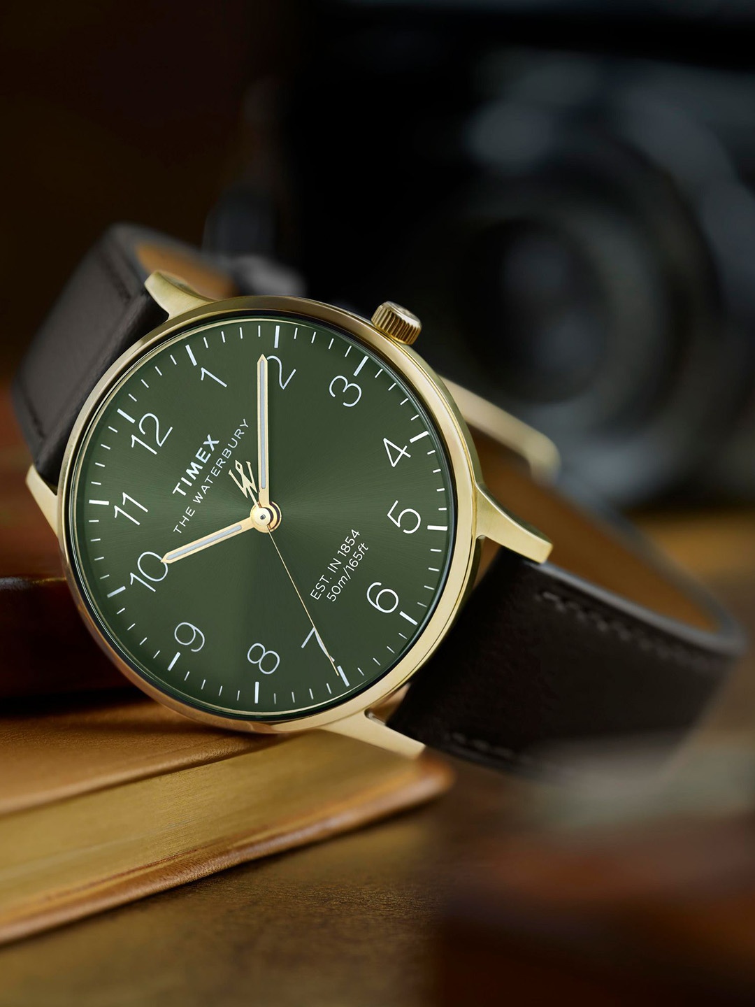 

Timex Men Dial & Leather Straps Analogue Watch TW2W75900UJ, Green