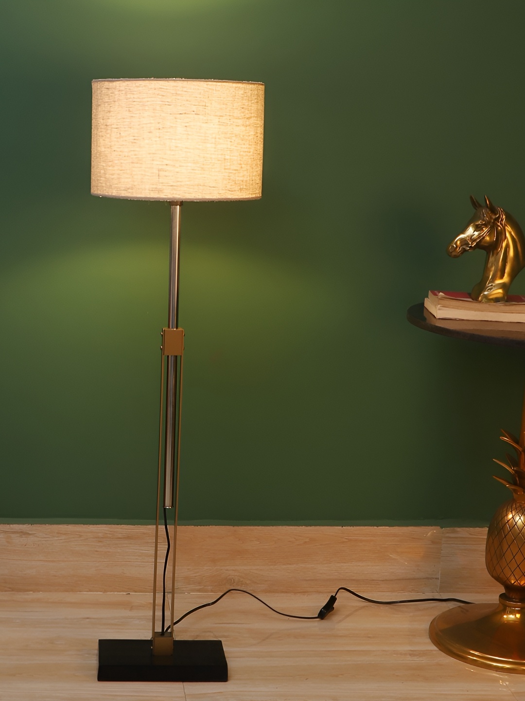

pristine interiors Black Wooden Floor Lamps With Shade