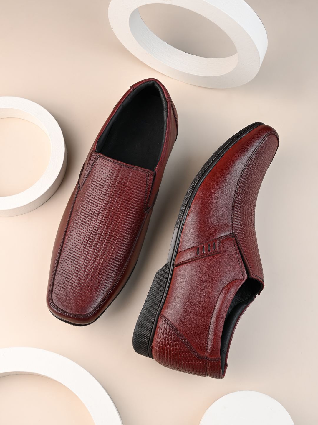 

MENGLER Men Textured Formal Leather Slip-On Shoes, Brown