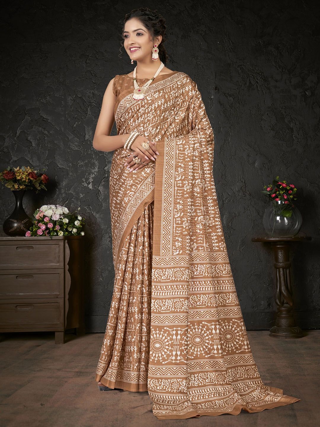 

KALINI Warli Printed Bagru Saree, Camel brown