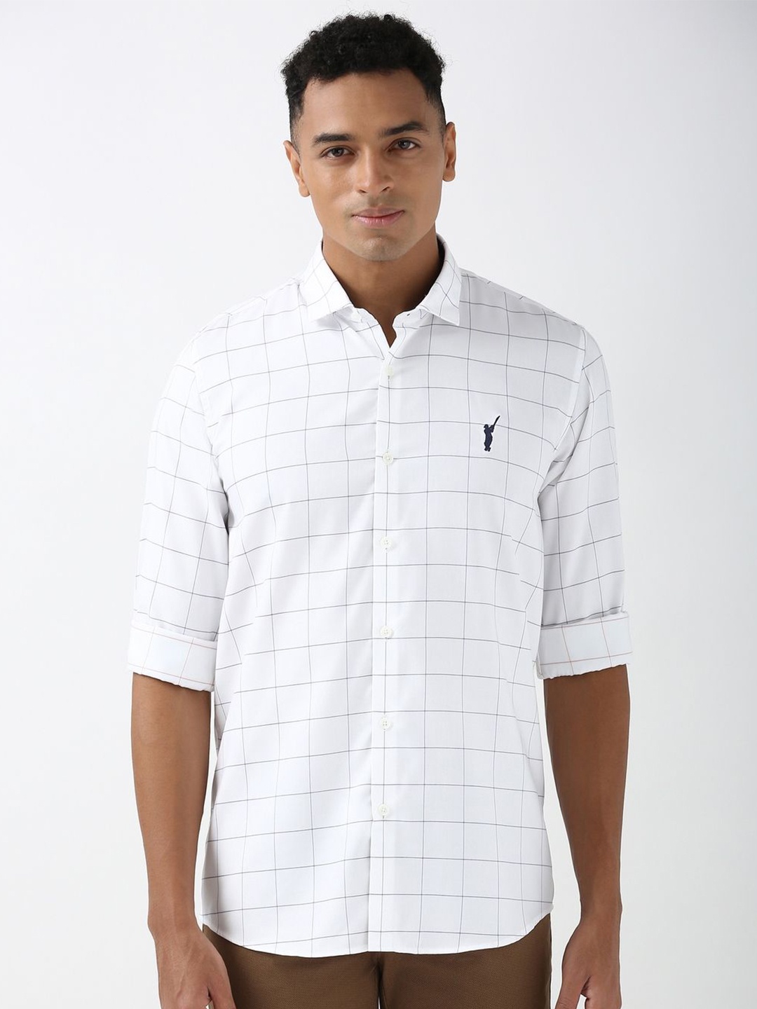 

Peter England Casuals Men Spread Collar Checked Cotton Slim Fit Casual Shirt, White