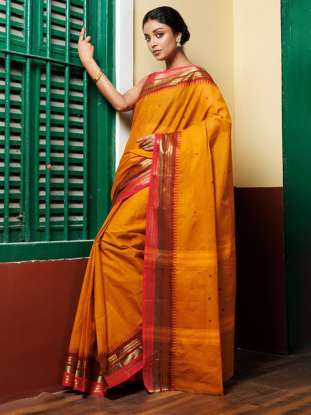 

Unnati Silks Ethnic Motifs Zari Pure Cotton Handloom Kanjeevaram Saree, Yellow