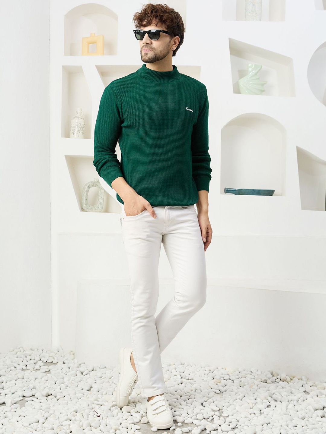 

KVETOO Men Self Design Mock Collar Pullover, Green