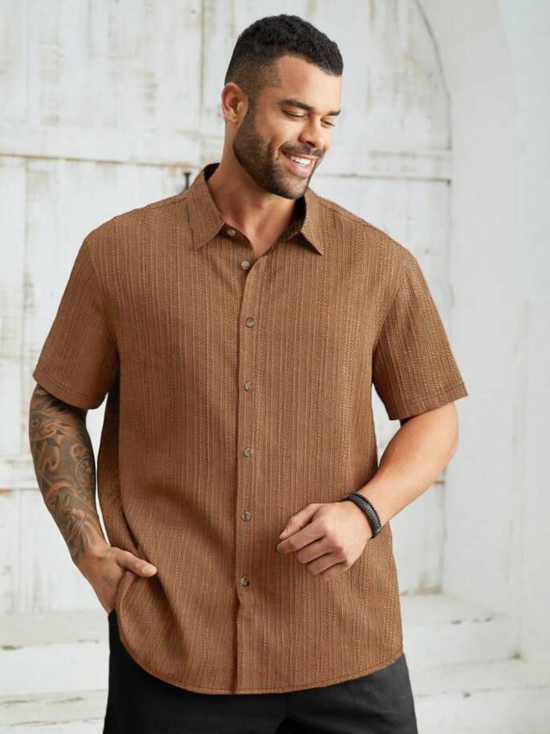 

The Dry State Men Spread Collar Solid Oversized Casual Shirt, Brown