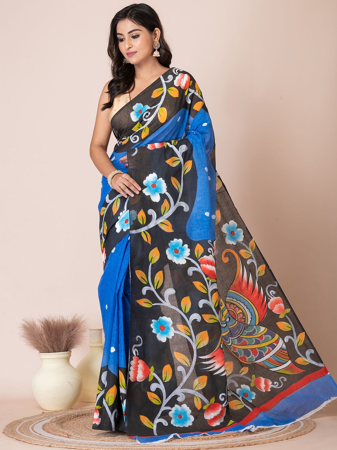 

HOUSE OF ARLI Kalamkari Printed Pure Cotton Saree, Blue