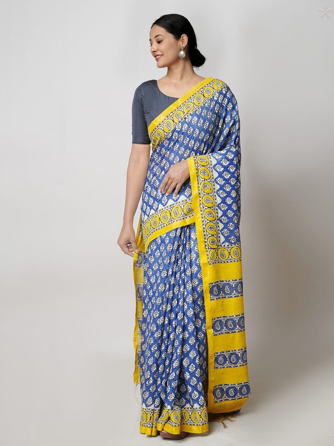 

Unnati Silks Floral Pure Cotton Handloom Bagru Saree, Blue