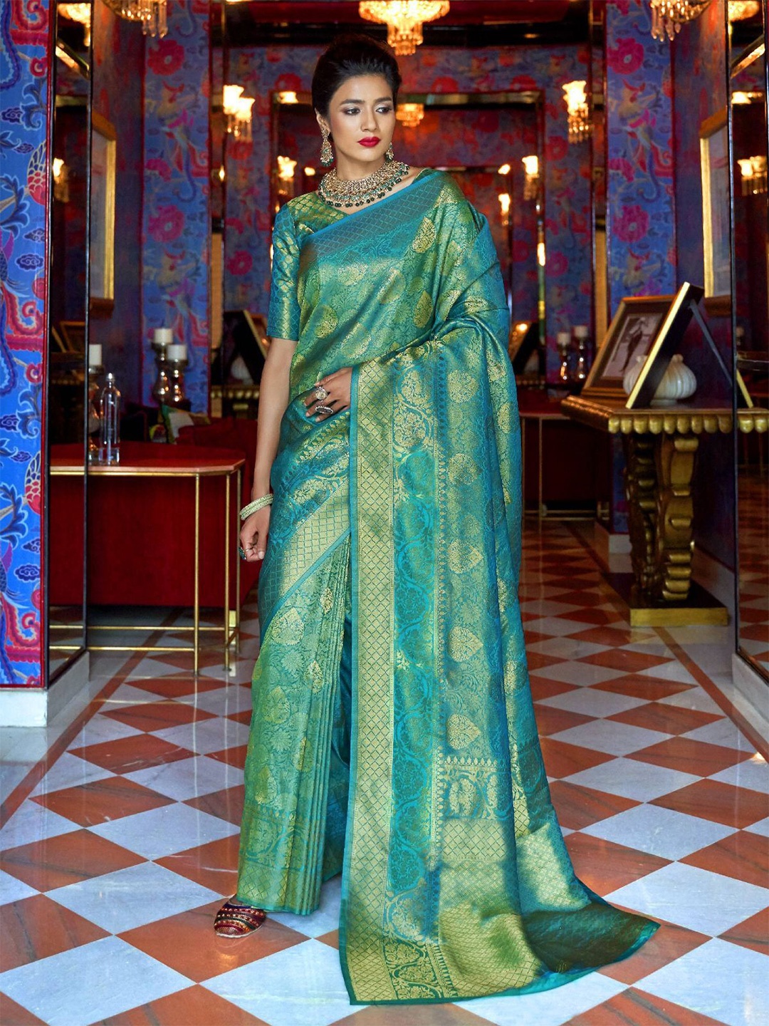 

ODETTE Woven Design Zari Saree, Green