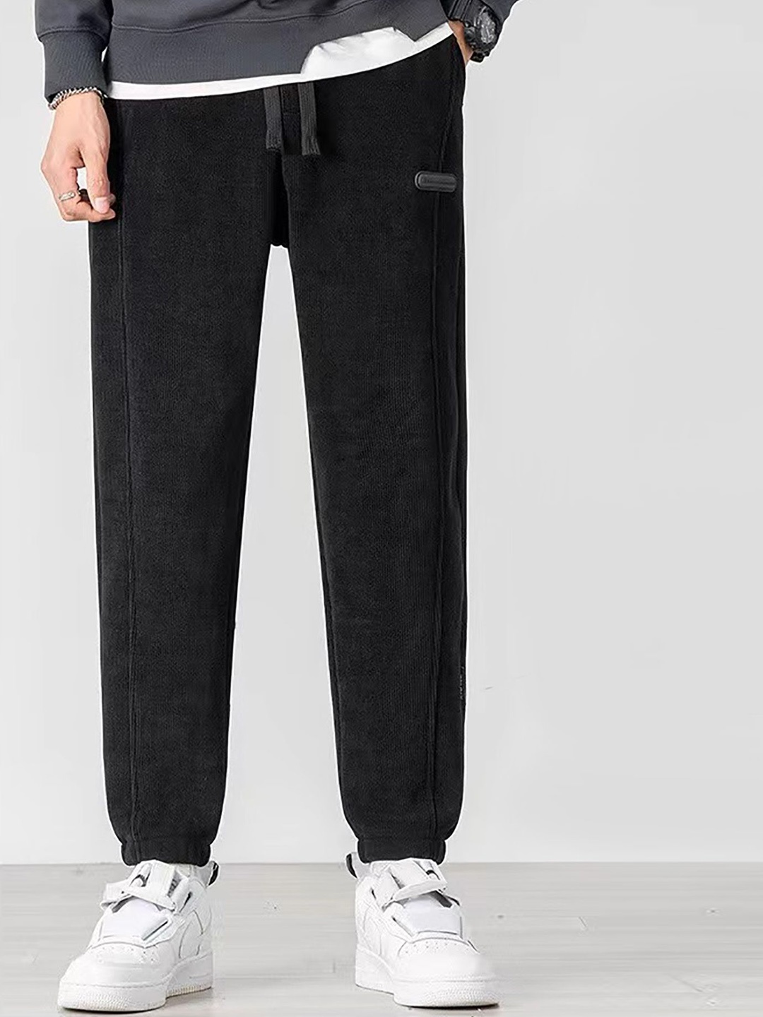 

StyleCast x Revolte Men Regular Fit Jogger Trousers, Black