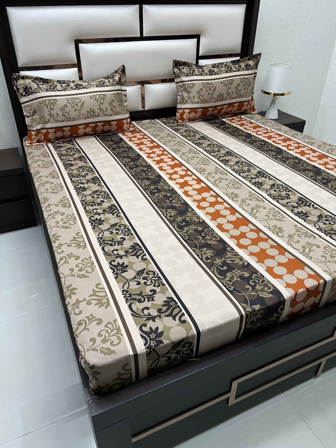 

Pure Decor Passion Fur Brown Printed Pure Cotton 230 TC Queen Bedsheet & 2 Pillow Covers