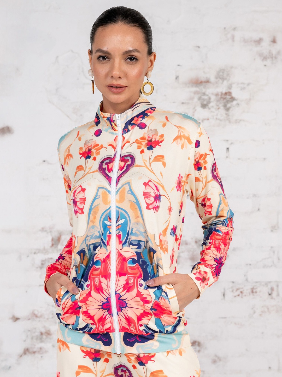 

EDRIO Women Printed Front-Open Sweatshirt, Multi