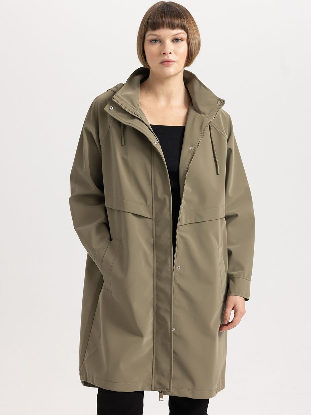 

DeFacto Spread Collar Single Breasted Knee Length Coat, Na