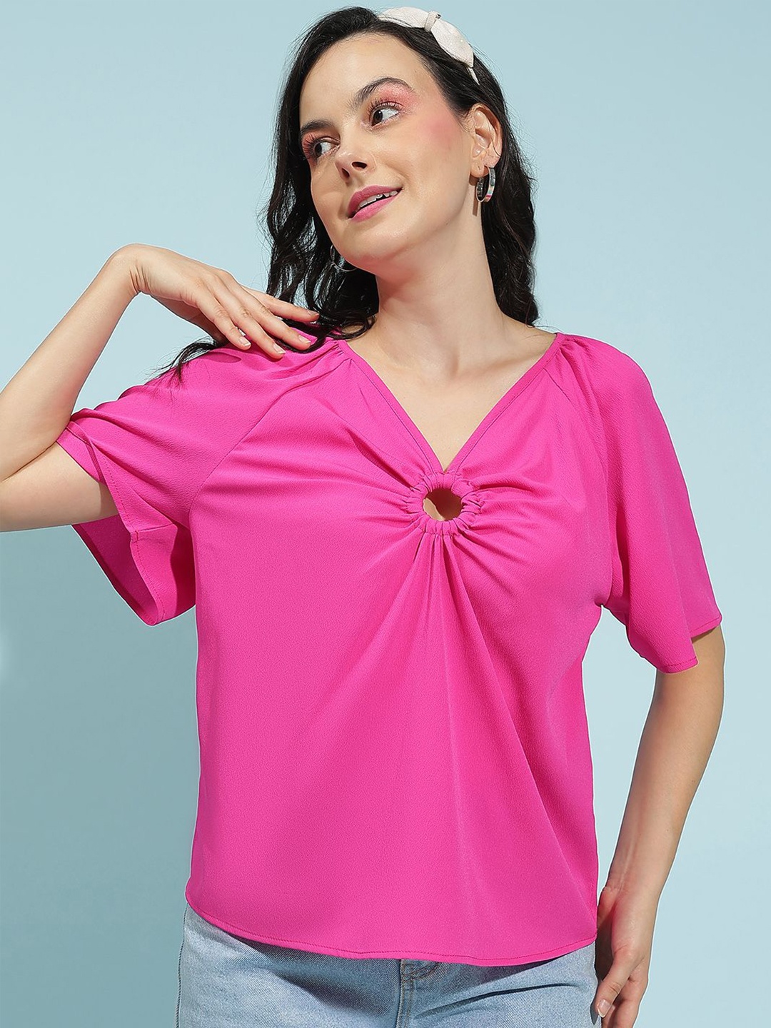 

Oxolloxo Women Solid V-Neck Top, Pink