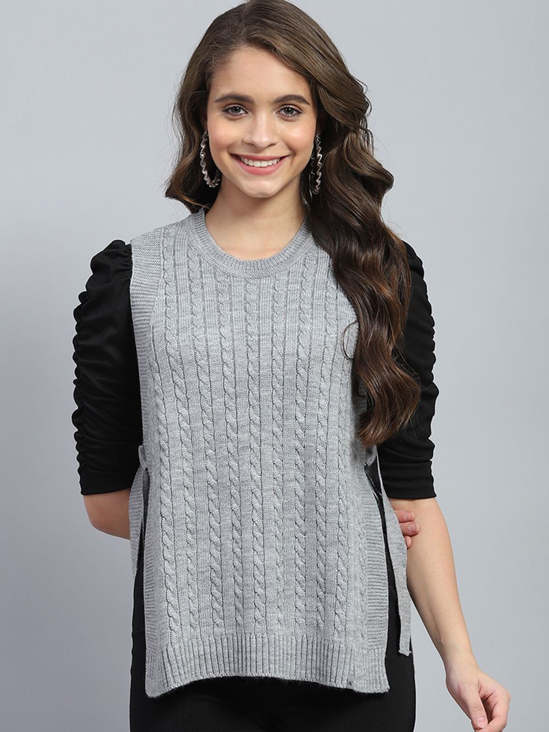 

Monte Carlo Women Self Design Round Neck Wool Top, Grey