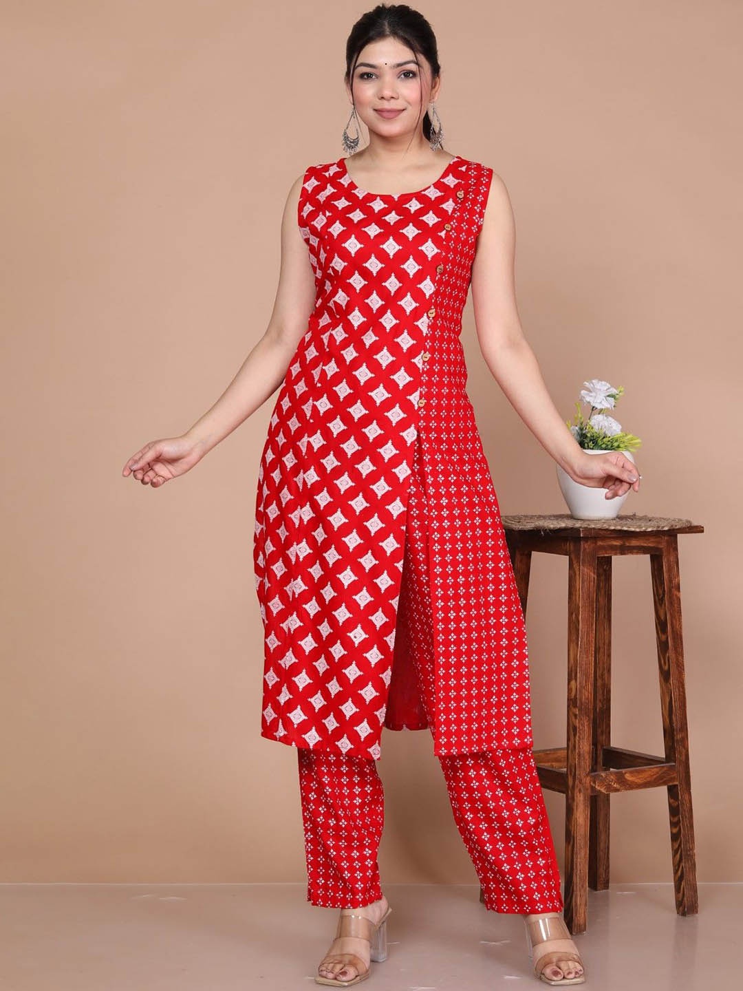 

ANTU KURTIES Ethnic Motifs Printed Round Neck Straight Kurta With Trousers, Red