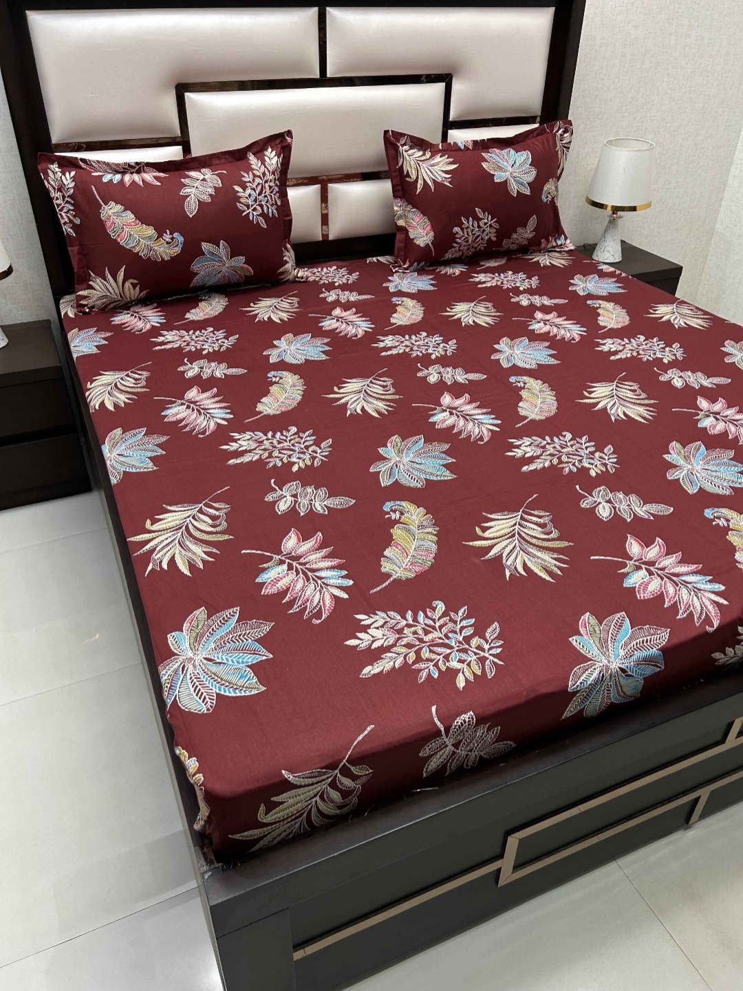 

Pure Decor Red & Blue Floral 250 TC King Bedsheet with 2 Pillow Covers