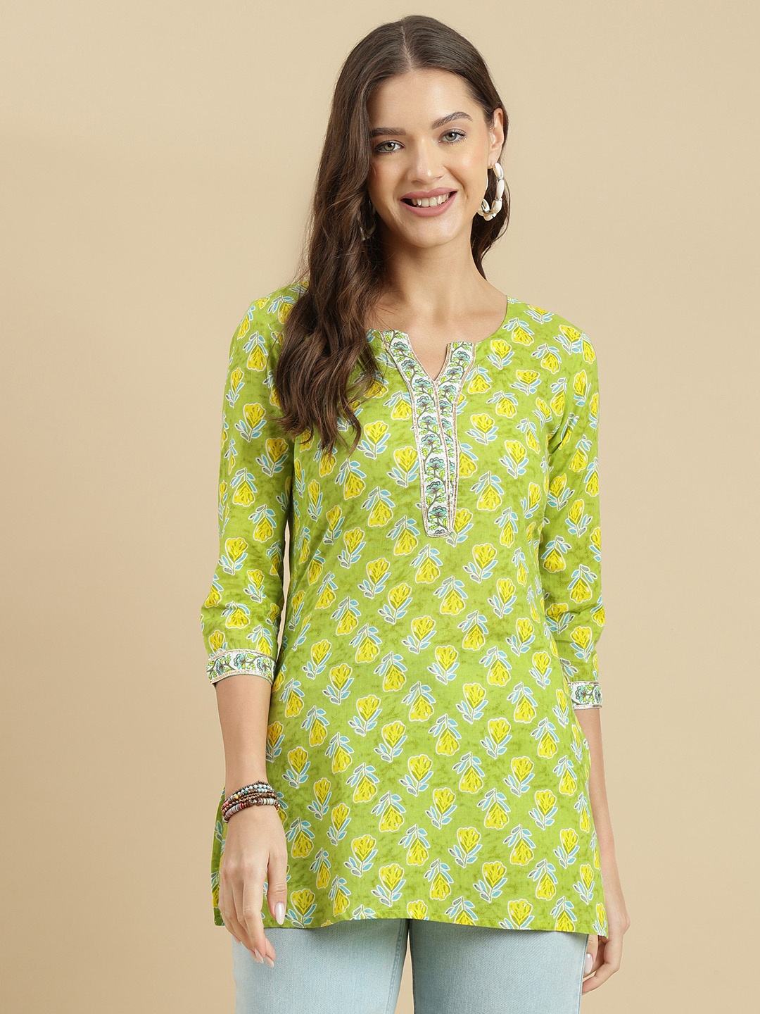 

KALINI Women Floral Printed Pure Cotton Kurti, Green