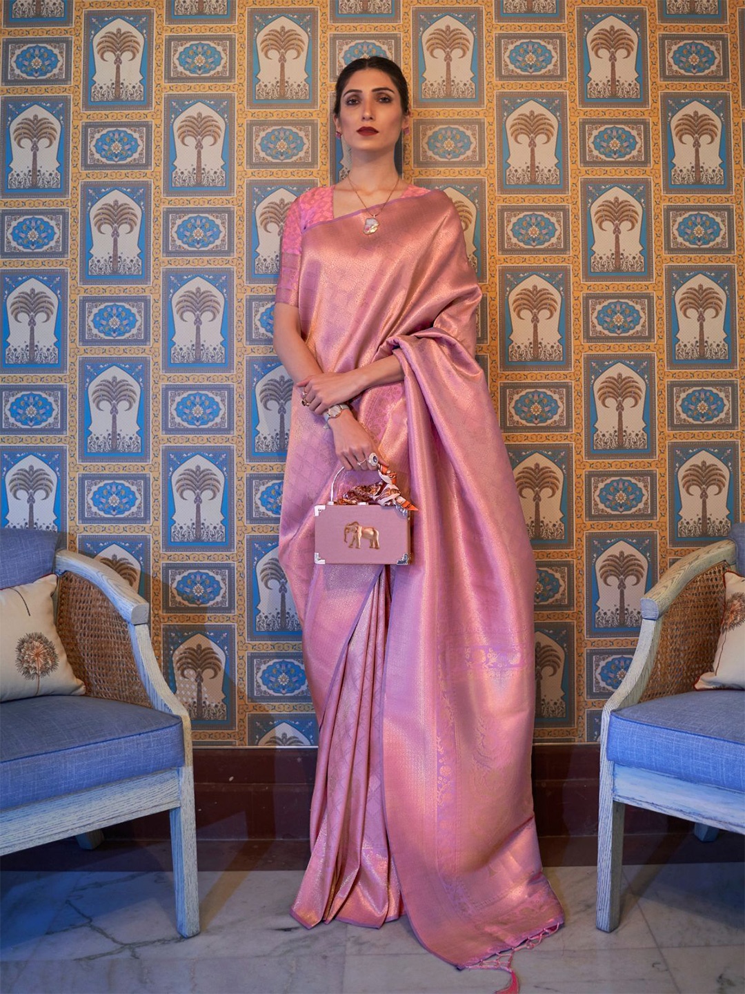 

ODETTE Woven Design Zari Saree, Pink