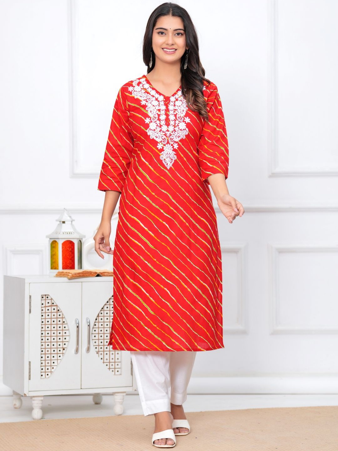 

RANI PRINTS Leheriya Embroidered Chikankari Pure Cotton Kurta with Trouser, Red