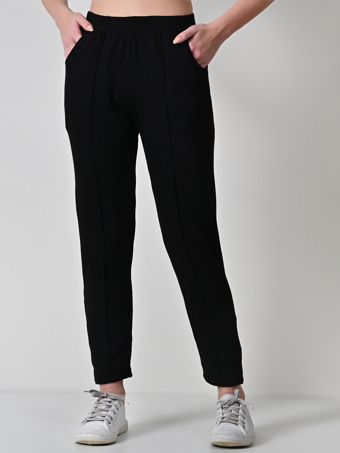 

BAESD Women Relaxed High-Rise Trousers, Black