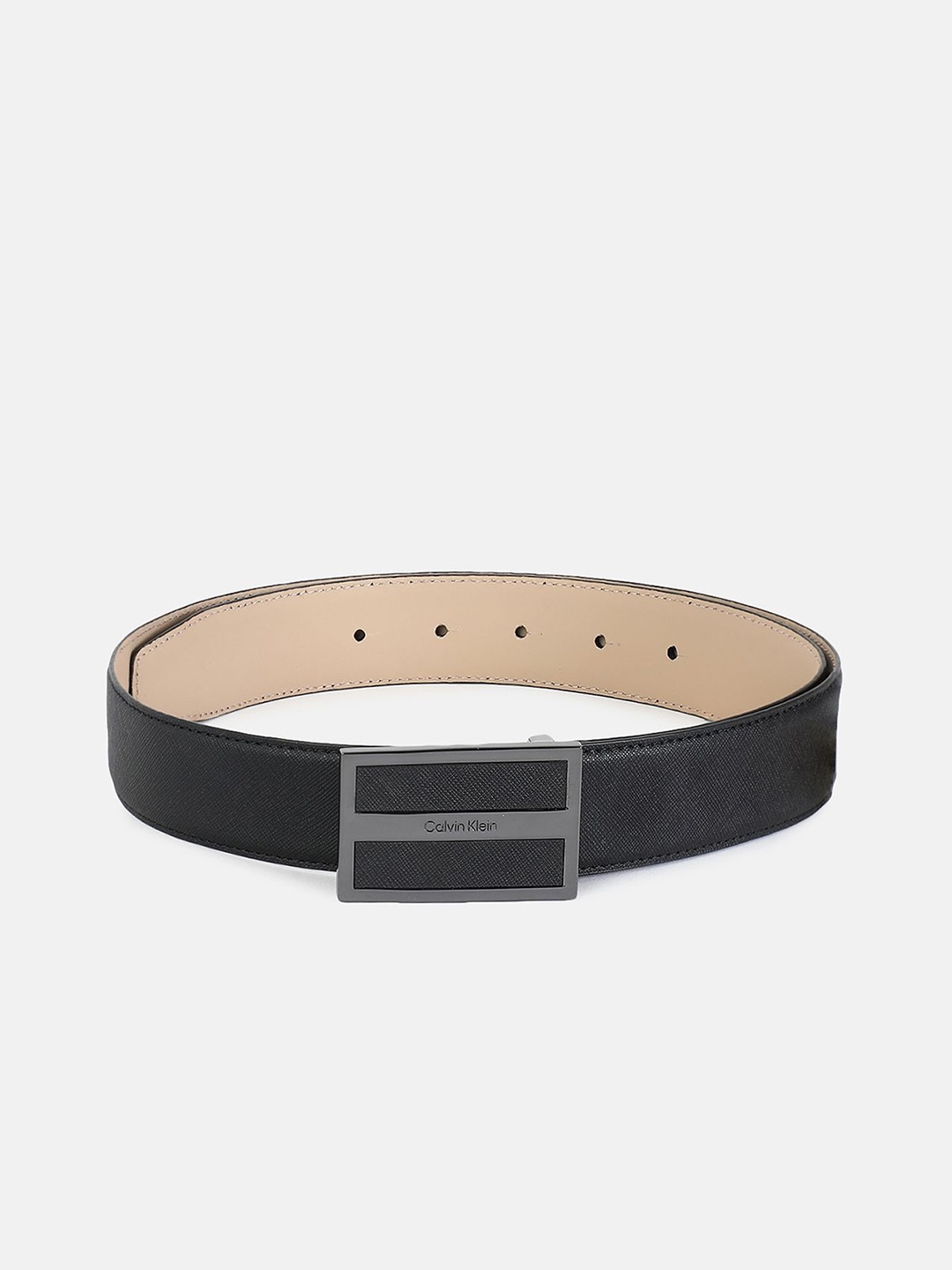 

Calvin Klein Men Push Pin Closure Textured Leather Belt, Black