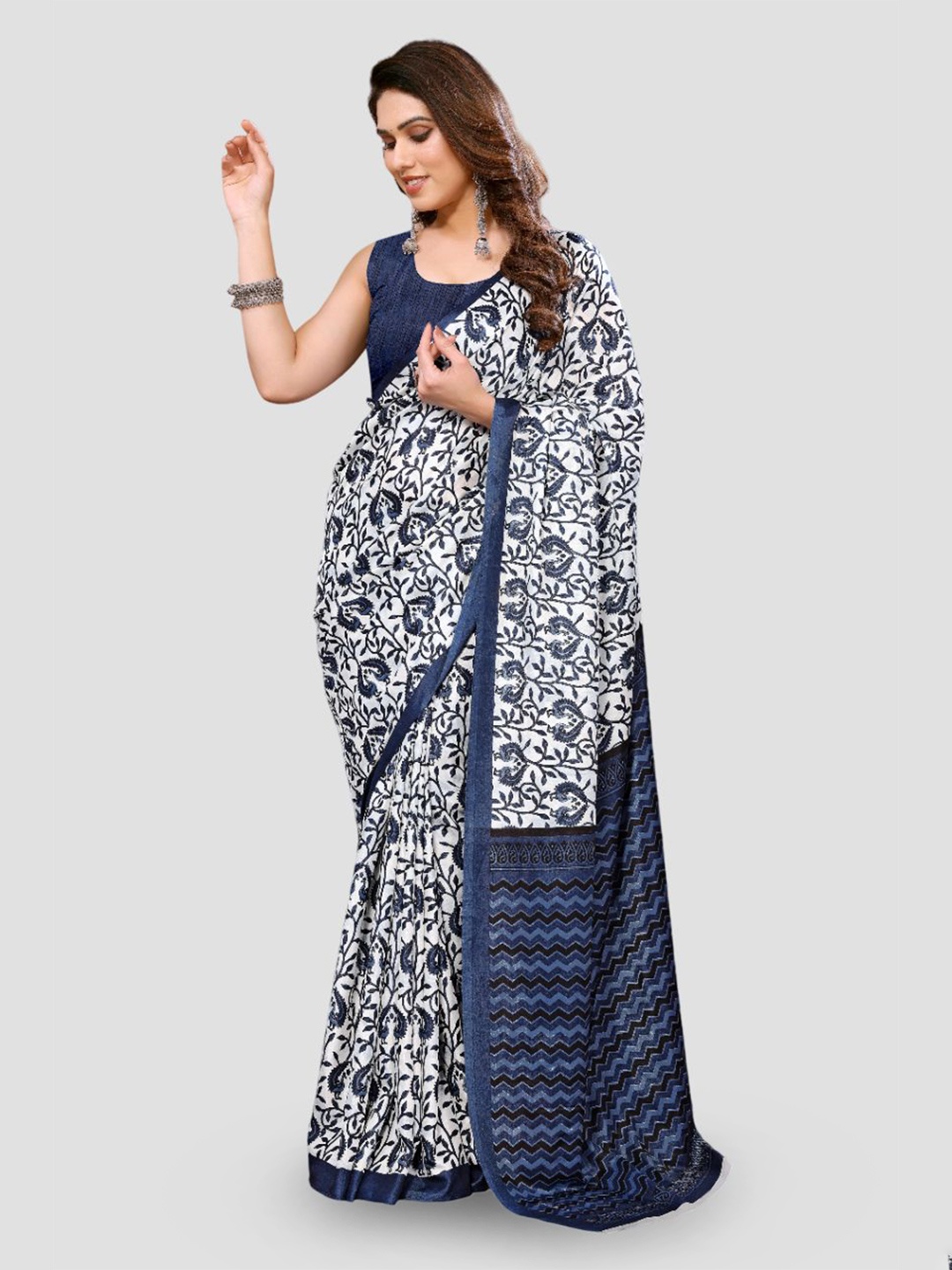 

saretramall Floral Printed Designer Saree, Blue