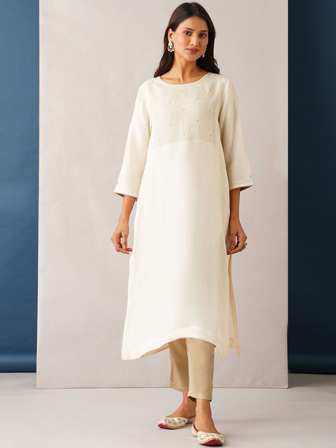 

JAYPORE Striped Embroidered Round Neck Thread Work Straight Kurta, Off white