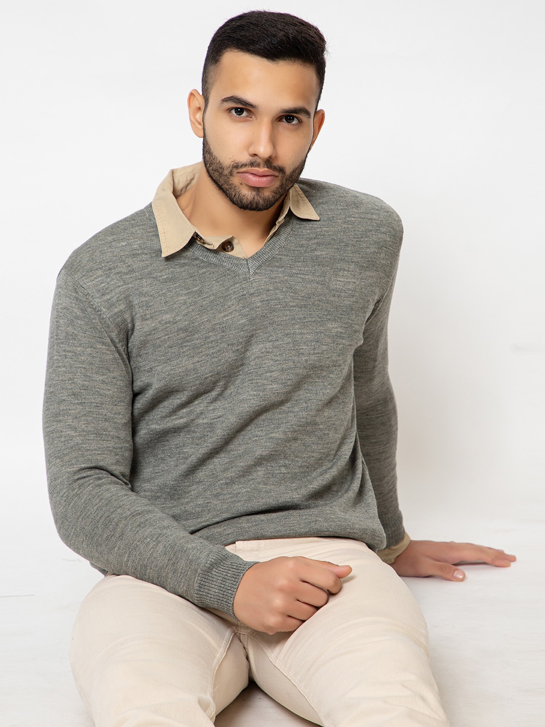 

ARMISTO Men Woollen V - Neck Pullover Sweater, Olive