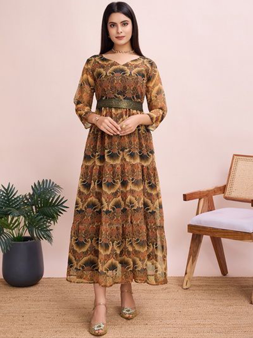 

Ekta Textiles Floral Printed Sweetheart Neck Tiered Fox Georgette Anarkali Ethnic Dress, Brown