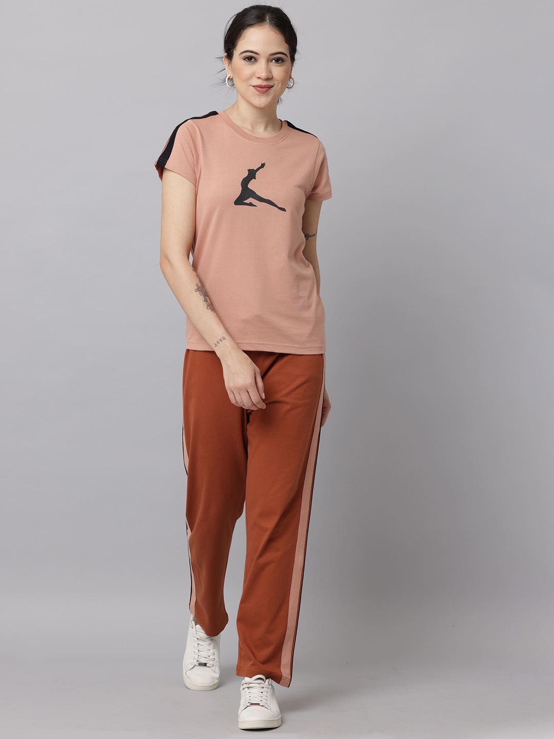 

Slumber Jill Printed Pure Cotton Short Sleeves T-Shirt & Track Pant, Coffee brown