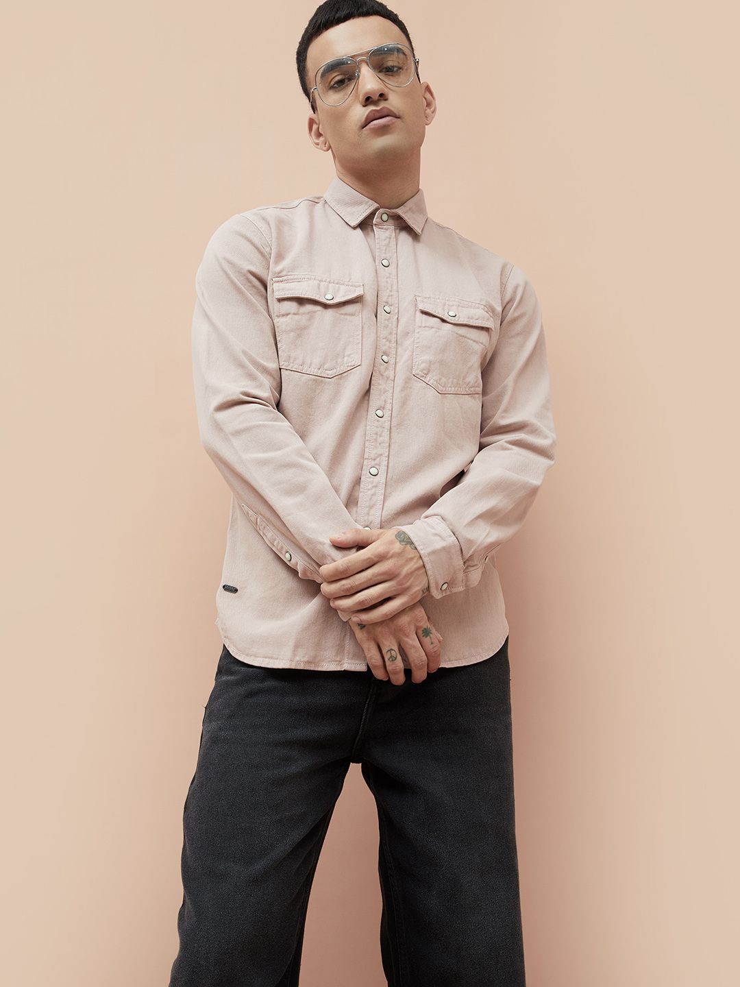 

Forca by Lifestyle Men Cutaway Collar Solid Cotton Casual Shirt, Pink