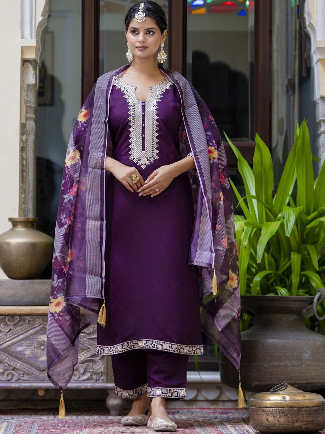 

VredeVogel Floral Yoke Design Thread Work Straight Kurta with Trousers & Dupatta, Purple