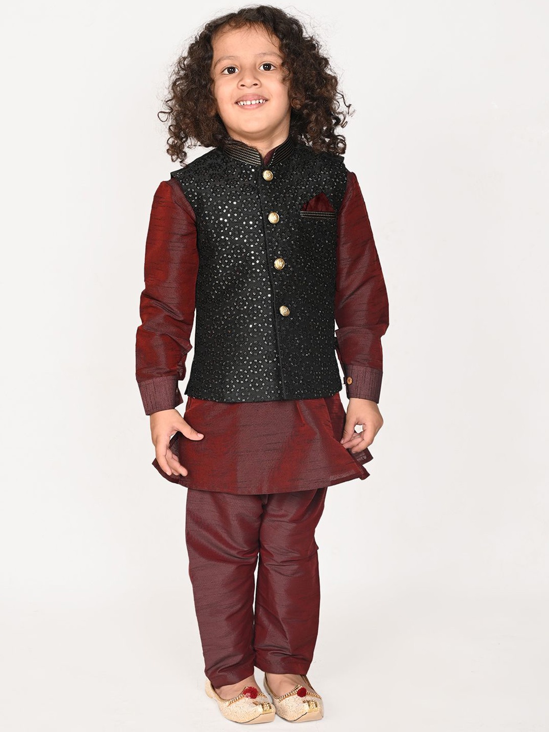 

Pehanaava Boys Mandarin Collar Kurta with Pyjamas & Waistcoat, Burgundy