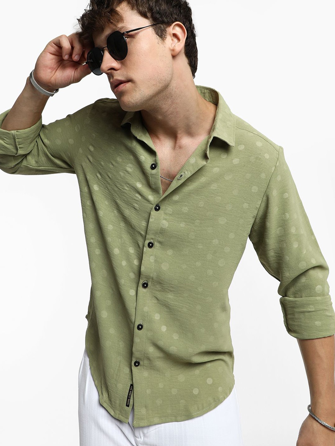 

Campus Sutra Men Comfort Spread Collar Geometric Printed Casual Shirt, Green