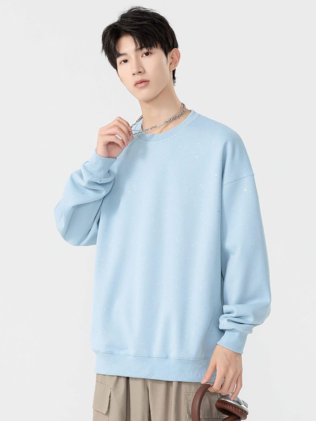 

StyleCast x Revolte Men Round Neck Sweatshirt, Blue