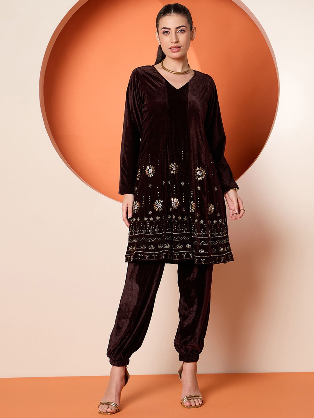 

Antheaa Brown Embellished V-Neck Top With Trouser